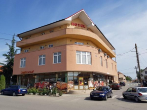 Hotels in Comuna Stremț